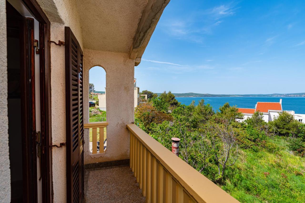 Novigrad  Apartment Sea And Mountain With Pool المظهر الخارجي الصورة