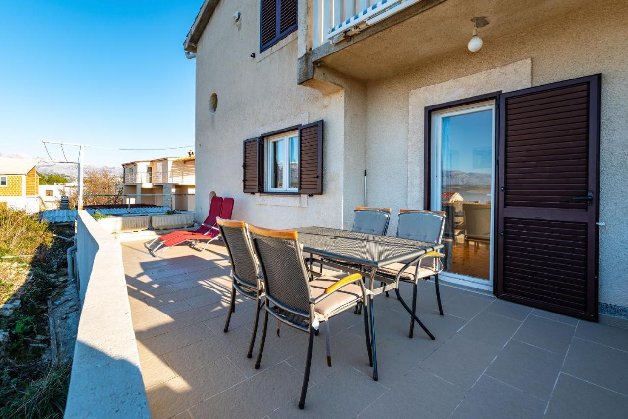 Novigrad  Apartment Sea And Mountain With Pool المظهر الخارجي الصورة